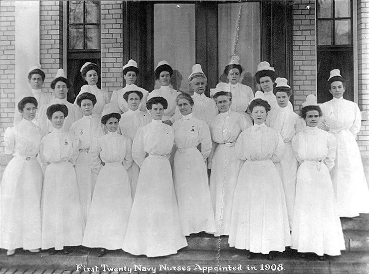 Group photograph of the first twenty U.S. Navy Nurses (1908)